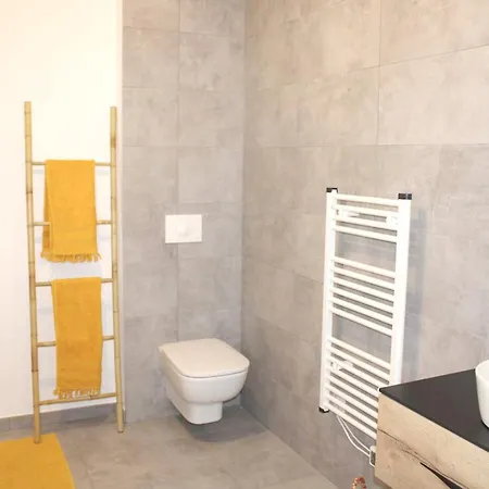 Moderne A Grosseto-prugna, Vue Montagne, 50 M² *