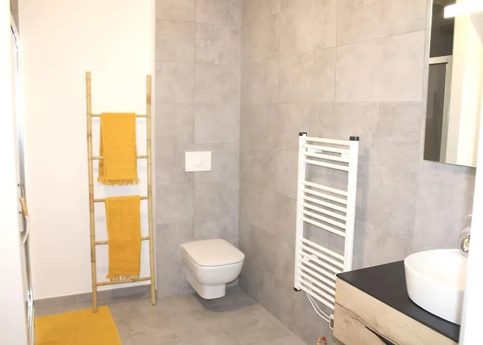 Moderne à Grosseto-prugna, Vue Montagne, 50 M² *