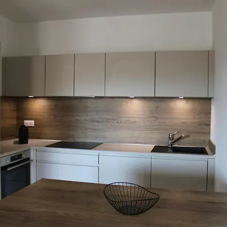 Moderne Avec Vue Montagne Prugna 50 M² * Grosseto-Prugna
